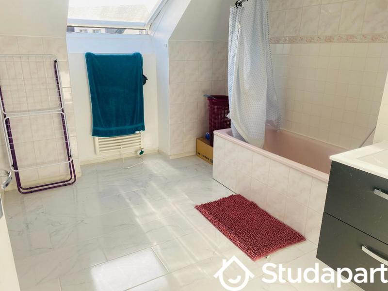 Chambre - 12 m² - 1 pièce