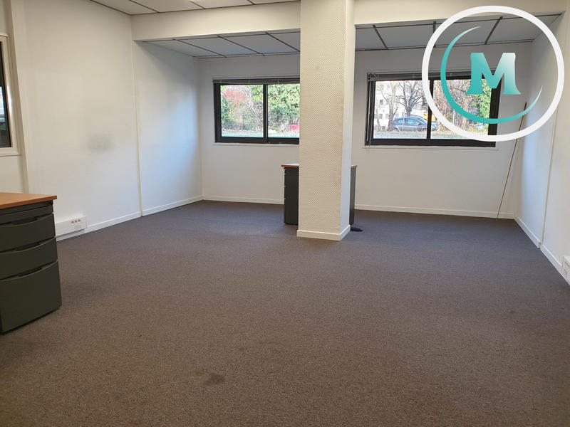 Bureau - 430 m² - 15 pièces