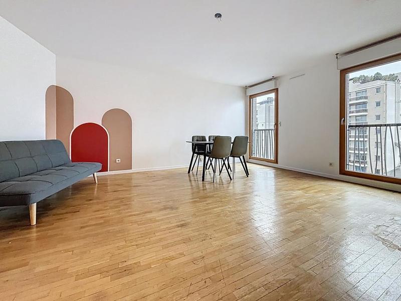 Appartement - 71 m² - 2 pièces