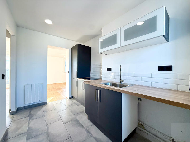 Appartement - 97 m² - 5 pièces