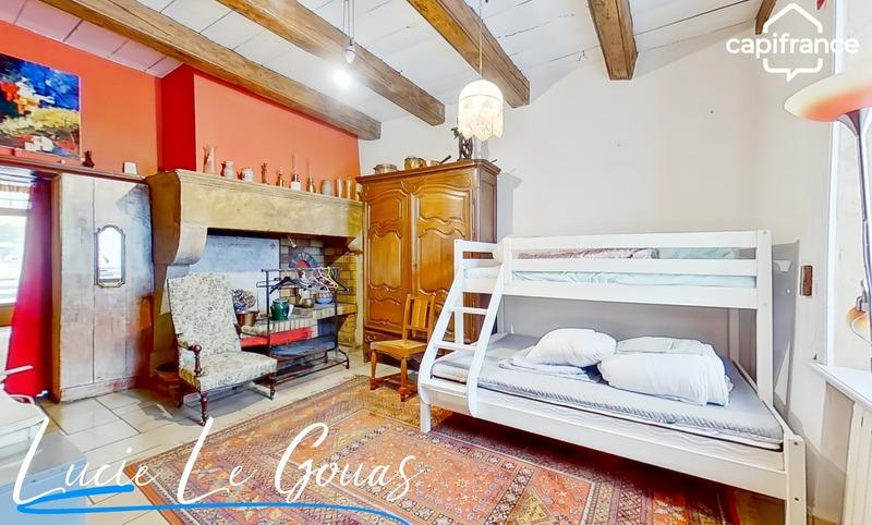 Maison - 198 m² - 7 pièces