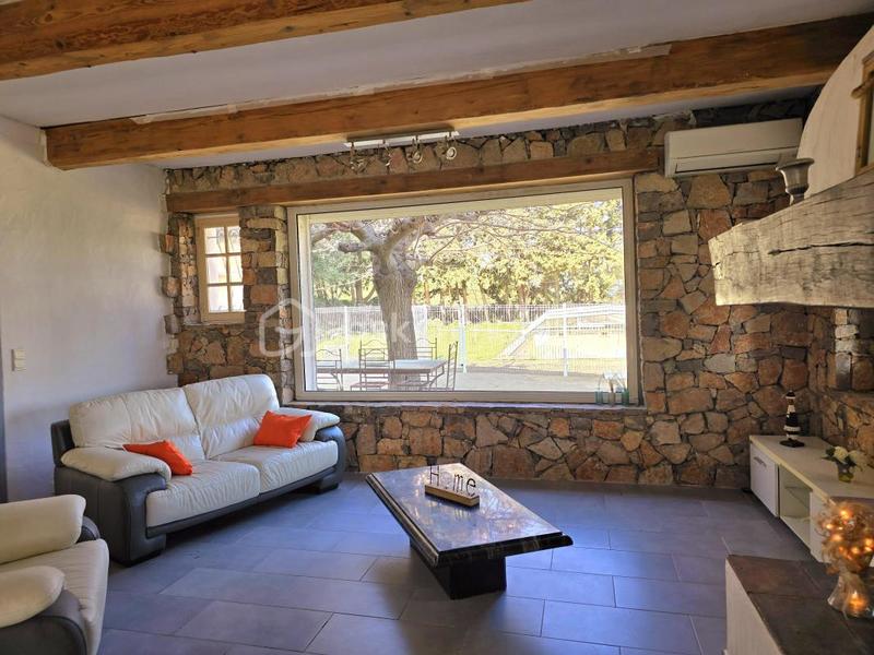 Mas - 195 m² - 7 pièces