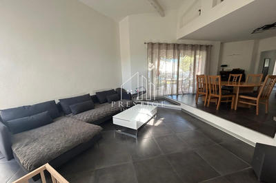 Maison - 151 m² - 5 pièces