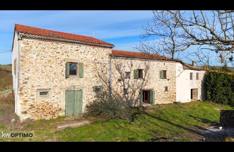 Mas - 320 m² - 6 pièces