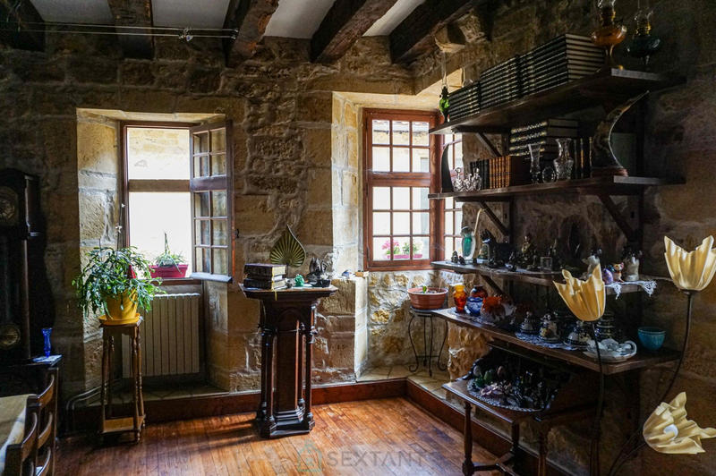 Maison - 193 m² - 6 pièces