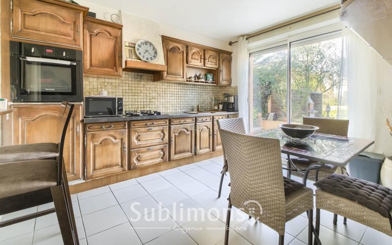 Maison - 85 m² - 6 pièces