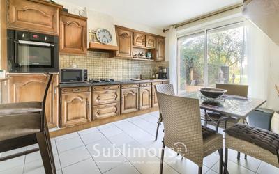 Maison - 85 m² - 6 pièces