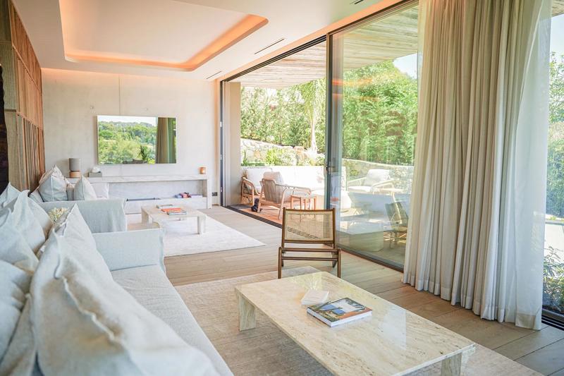 Villa - 280 m² - 10 pièces