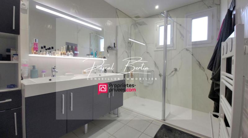 Maison - 122 m² - 6 pièces