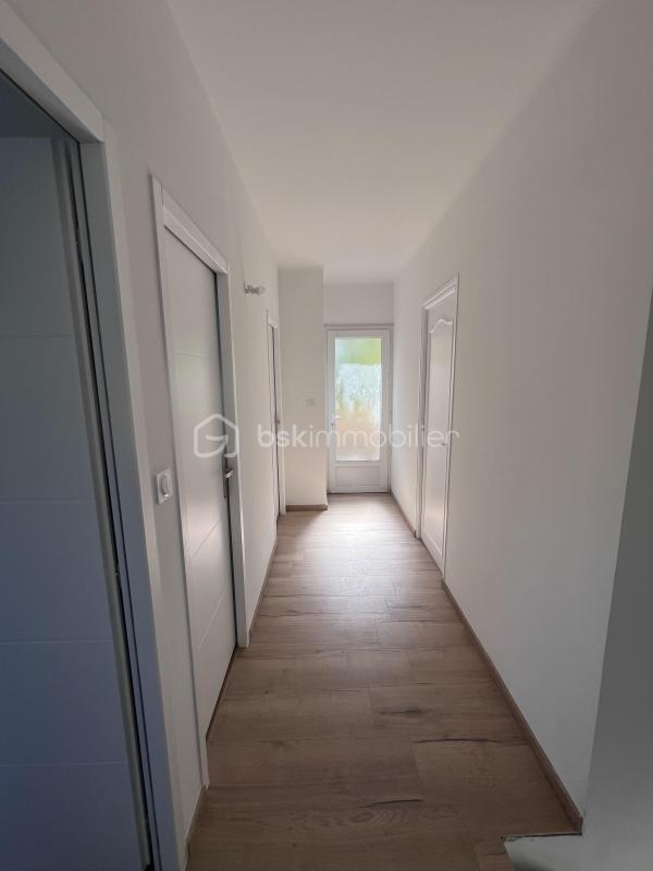 Maison traditionnelle - 146 m² - 6 pièces