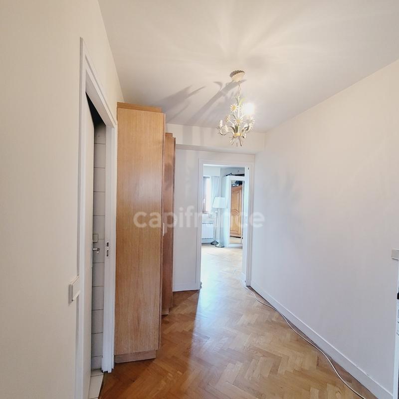 Appartement - 126 m² - 5 pièces