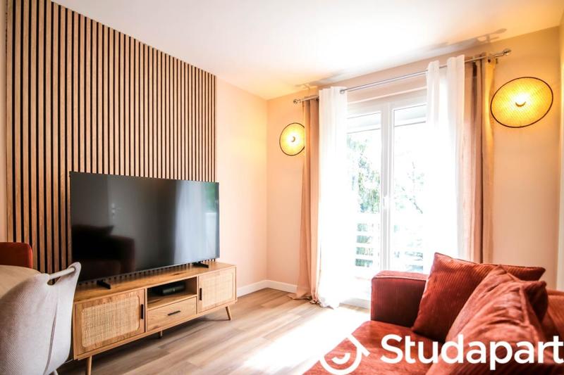 Chambre - 9 m² - 1 pièce