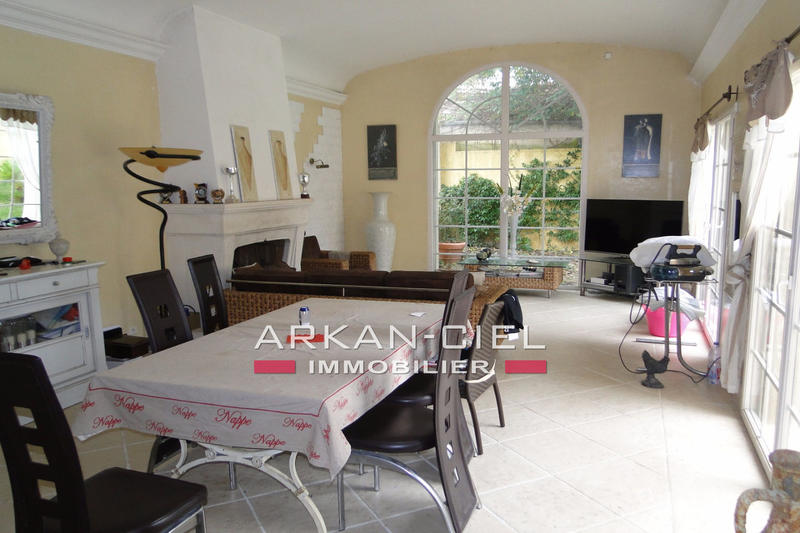 Villa - 700 m² - 7 pièces