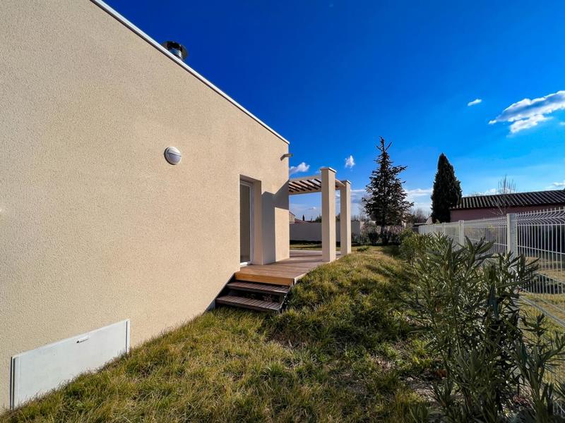 Maison - 94 m² - 4 pièces