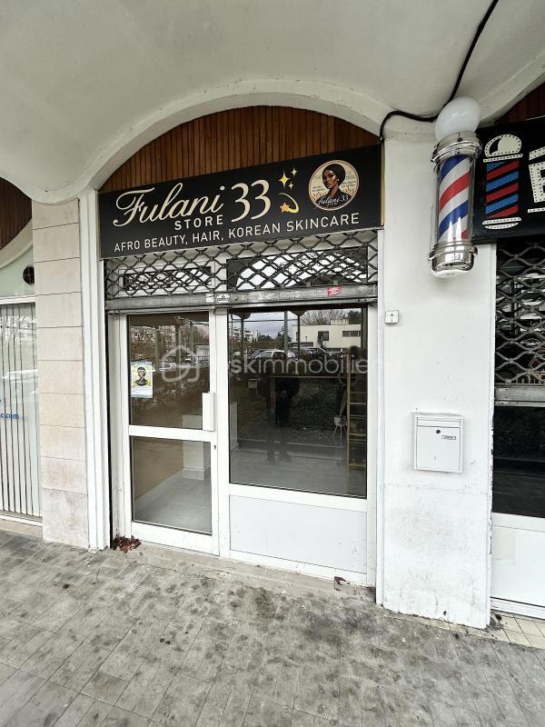 Local commercial - 15 m² - 2 pièces