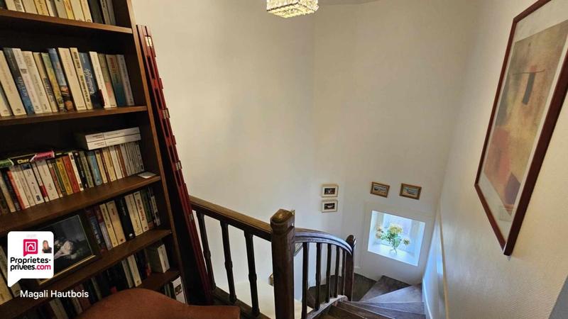 Maison - 121 m² - 6 pièces