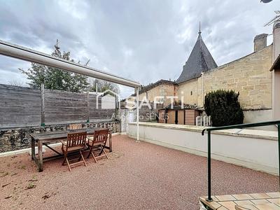 Maison - 228 m² - 8 pièces