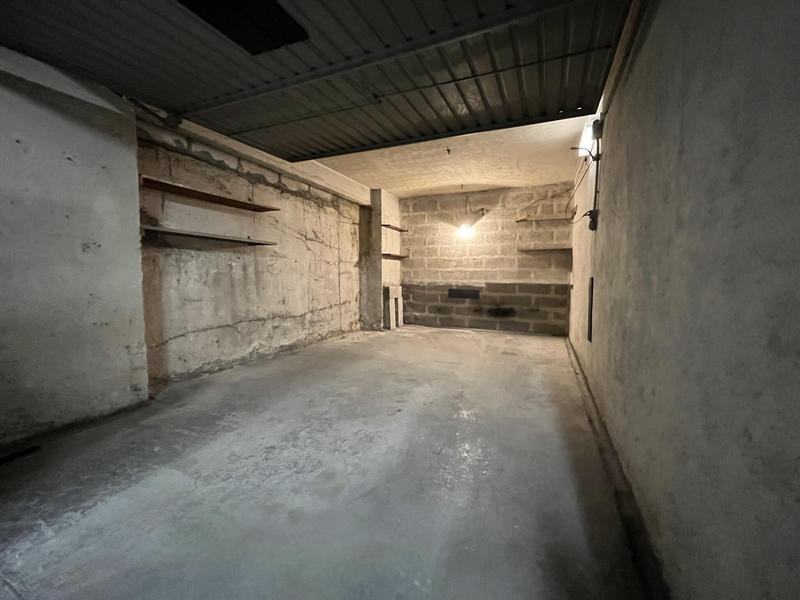 Parking / Garage - 15 m²