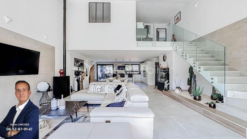 Villa - 190 m² - 7 pièces