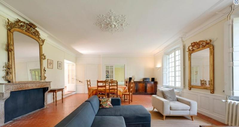 Manoir - 750 m² - 40 pièces