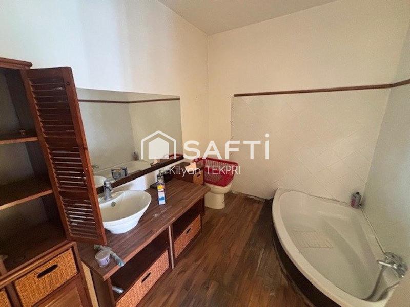 Appartement - 170 m² - 5 pièces