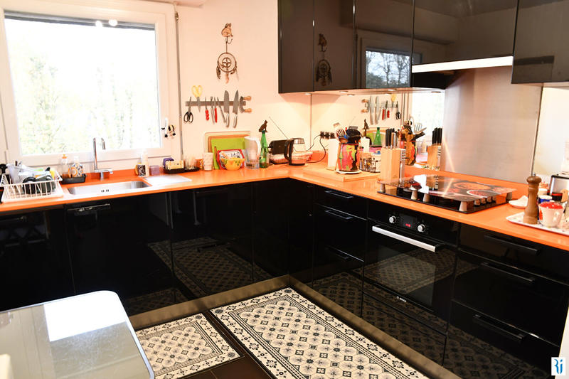 Appartement - 104 m² - 5 pièces