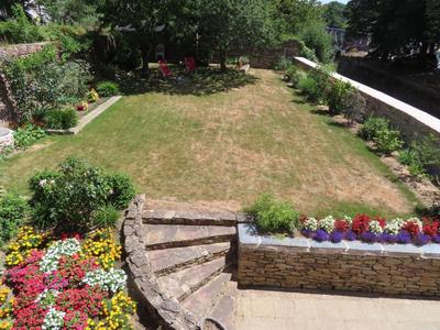 Maison - 303 m² - 8 pièces