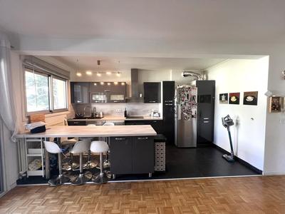 Appartement - 110 m² - 5 pièces