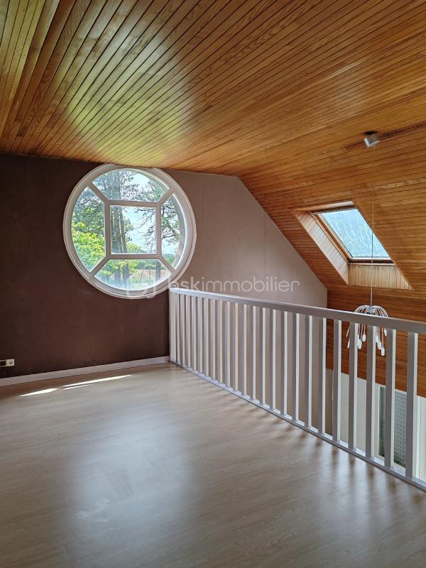 Propriété - 231 m² - 8 pièces