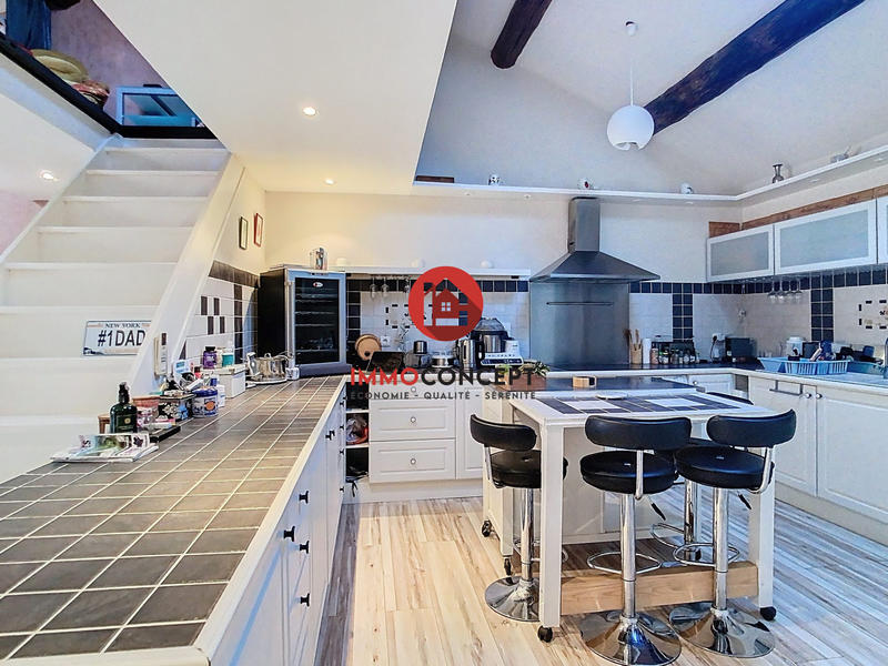 Appartement - 93 m² - 3 pièces