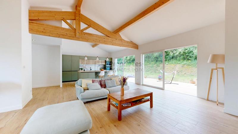 Maison - 150 m² - 5 pièces