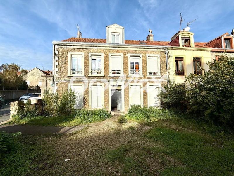 Immeuble - 211 m² - 6 pièces