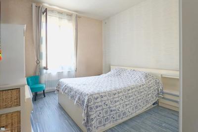 Maison - 151 m² - 6 pièces