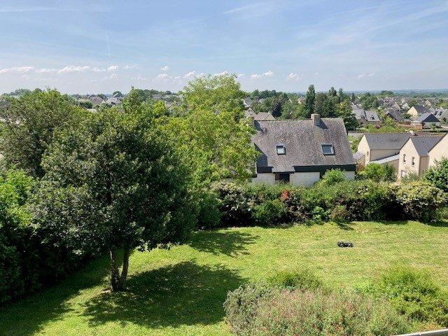 Maison - 170 m² - 8 pièces