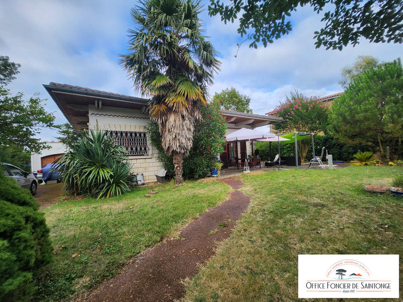 Maison traditionnelle - 185 m² - 8 pièces