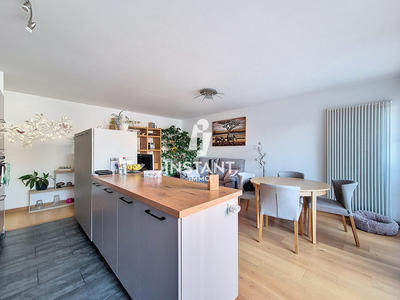 Appartement - 92 m² - 4 pièces