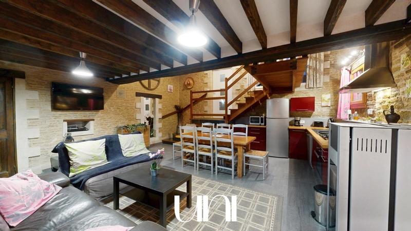 Maison - 630 m² - 30 pièces