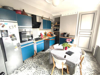 Maison ancienne - 230 m² - 7 pièces