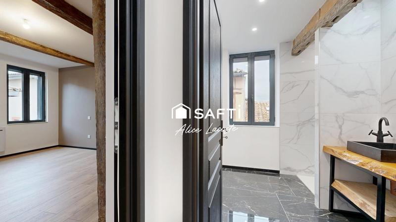 Maison - 210 m² - 7 pièces