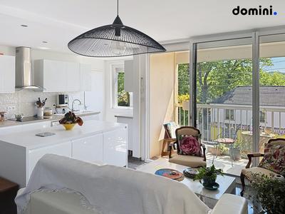 Appartement - 79 m² - 4 pièces