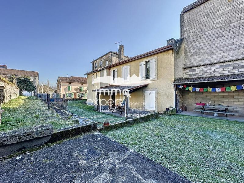 Maison - 163 m² - 6 pièces