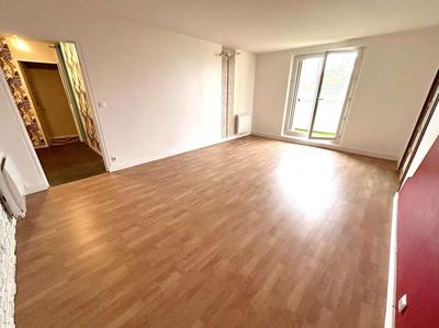 Appartement - 75 m² - 4 pièces