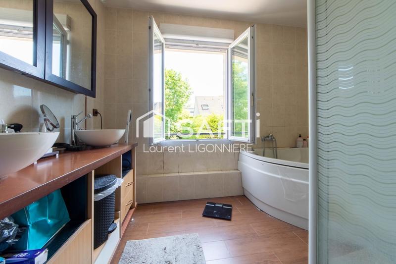 Maison - 180 m² - 7 pièces