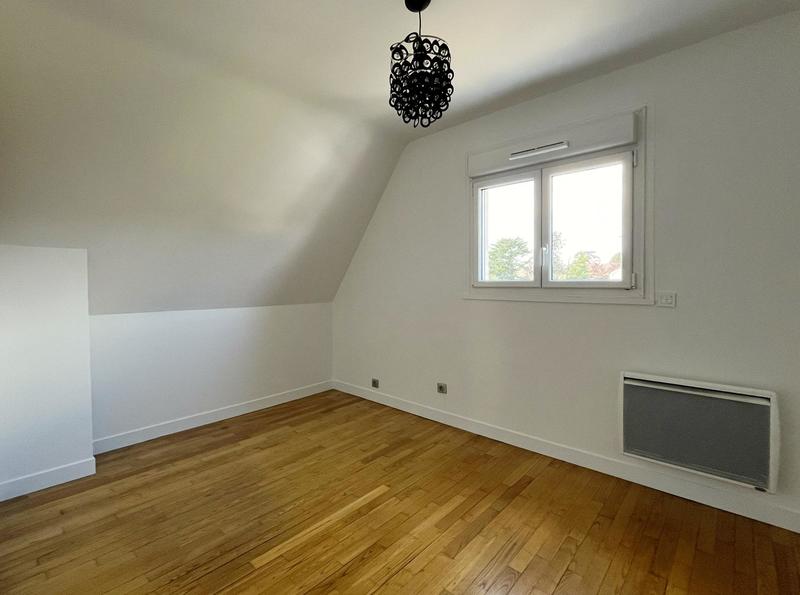 Maison - 110 m² - 6 pièces