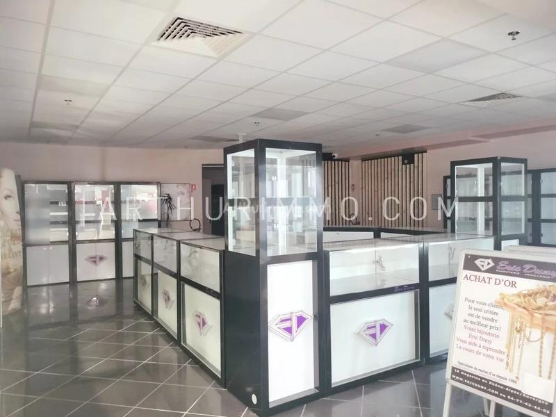 Bureau - 78 m² - 2 pièces