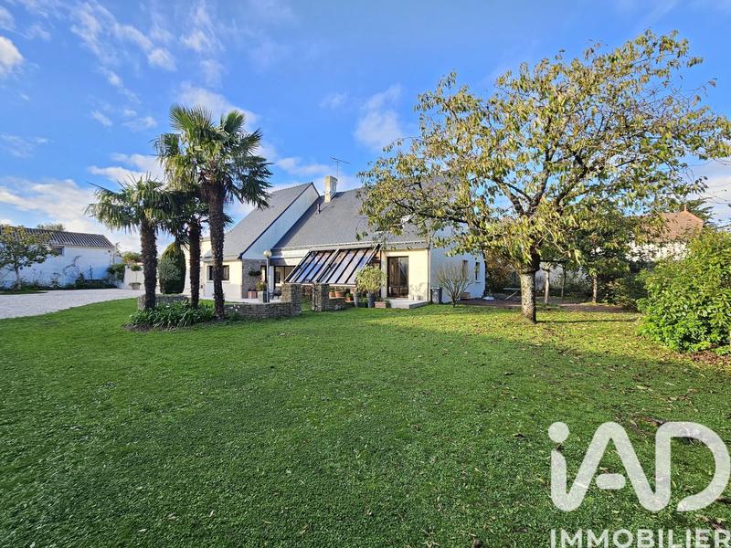 Maison - 202 m² - 8 pièces