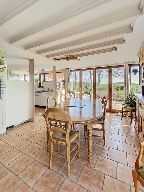 Maison - 177 m² - 7 pièces