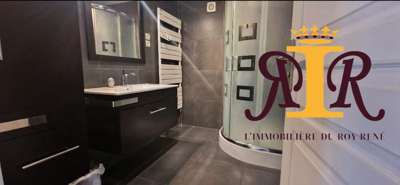 Maison - 163 m² - 8 pièces