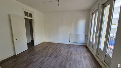Appartement - 75 m² - 3 pièces