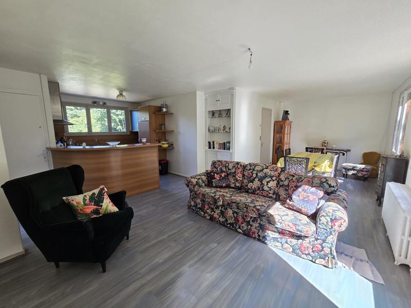 Maison - 98 m² - 4 pièces